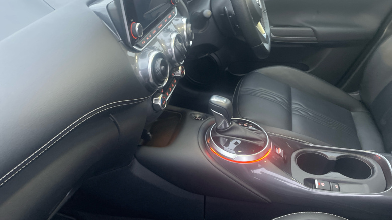 Nissan Juke 1.0 DiG-T 114 Tekna 5dr DCT Petrol Hatchback